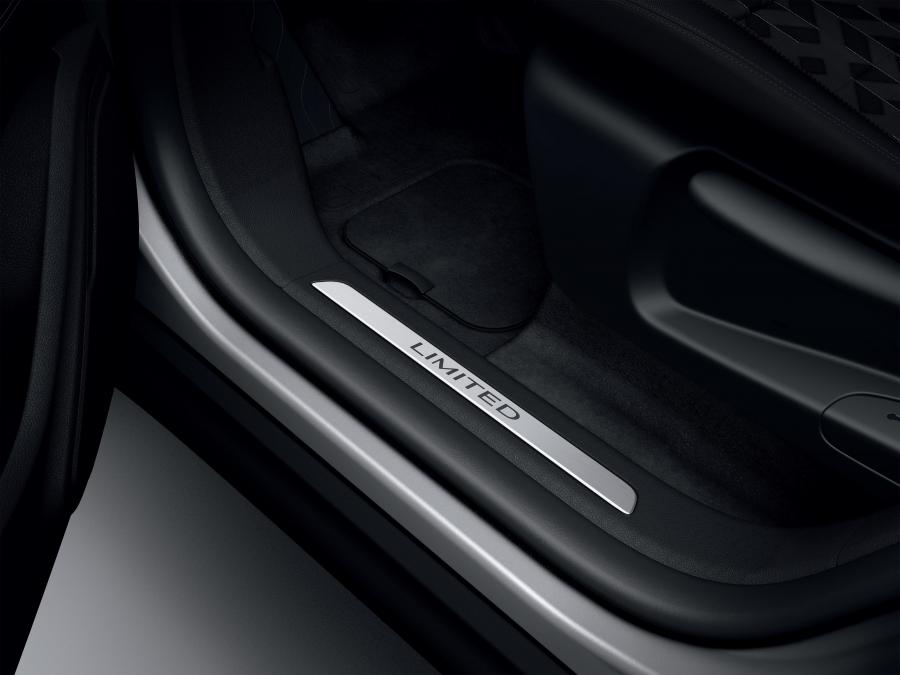 Детали интерьера Renault Scenic Limited (J9) 2018 года  (фото 4 из 4)